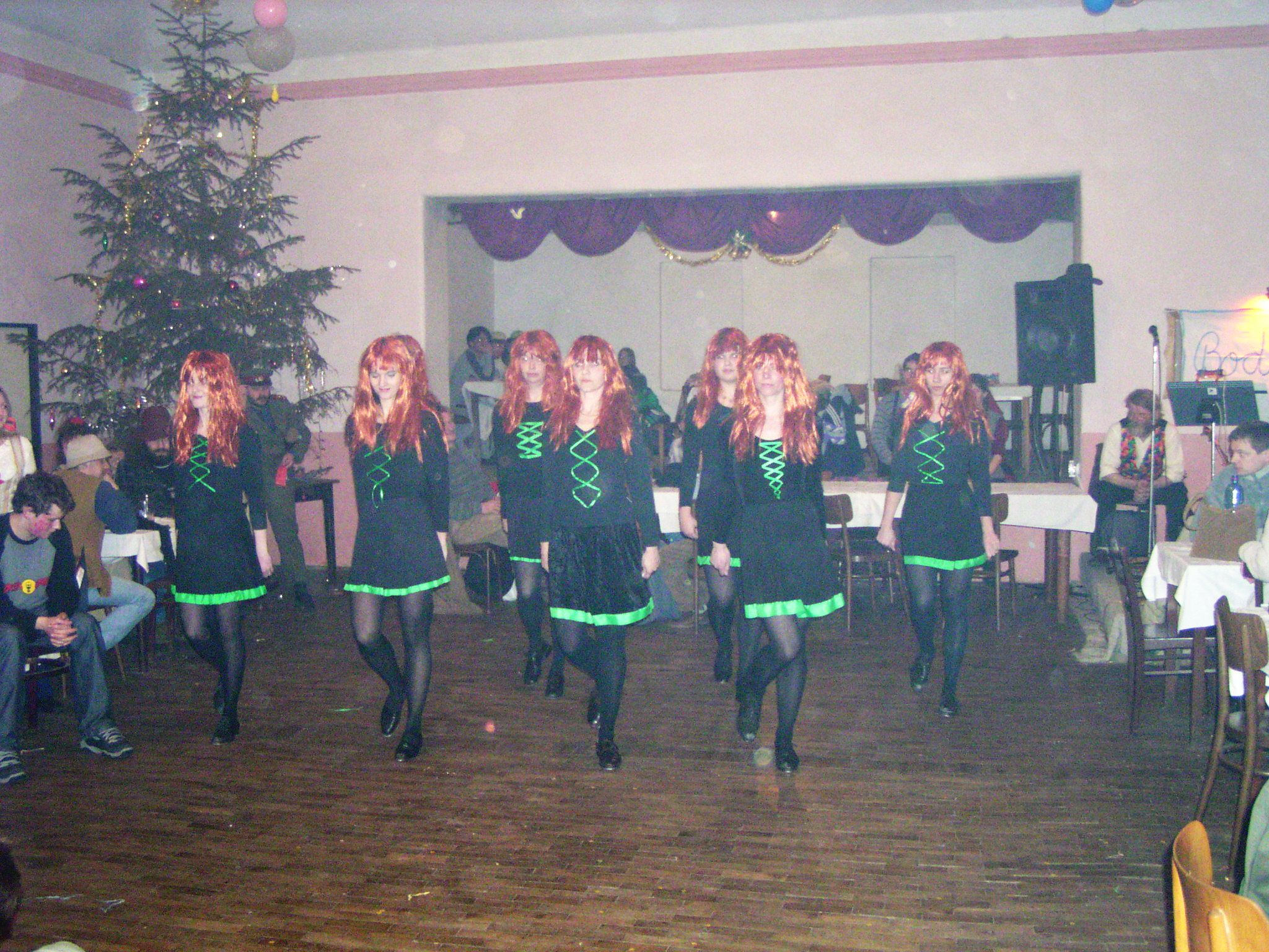 Masopust 2003 Vyskeř 179.jpg