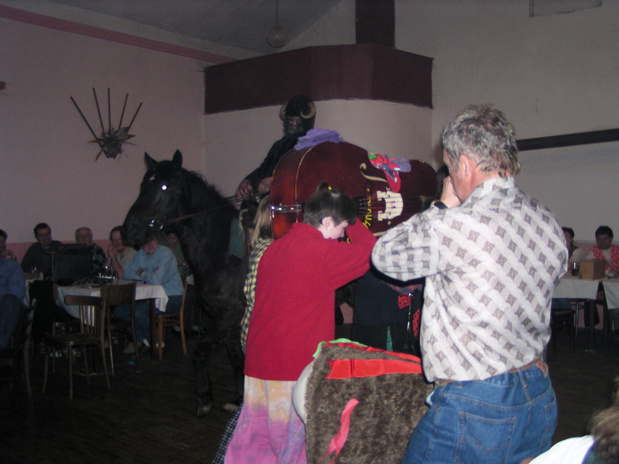 Masopust 2003 Vyskeř 218.jpg